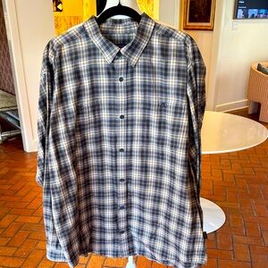 Patagonia - Men’s Black and Tan Plaid Casual Button Down Shirt - Size: XL